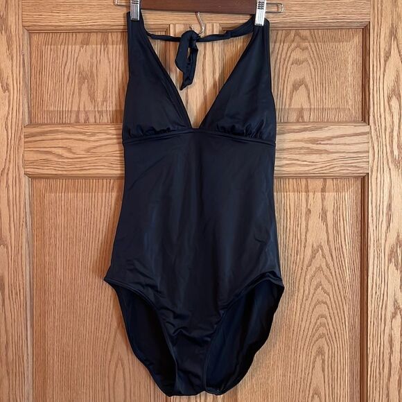 GAP Body One Piece Swimsuit - Picture 5 of 9